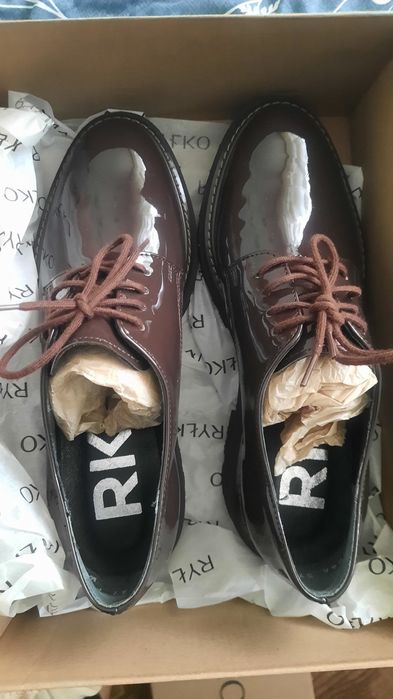 Туфлі-дербі лакові  Rylko