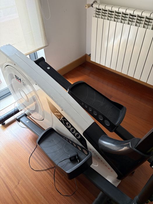 Elíptica ZK 900