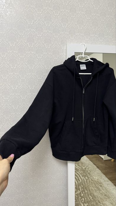 Зіпка чорна на флісі