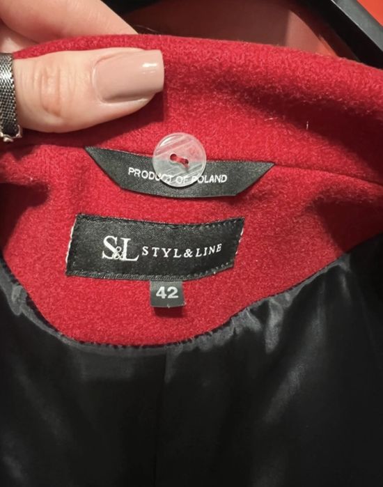 Płaszcz zimowy czerwony