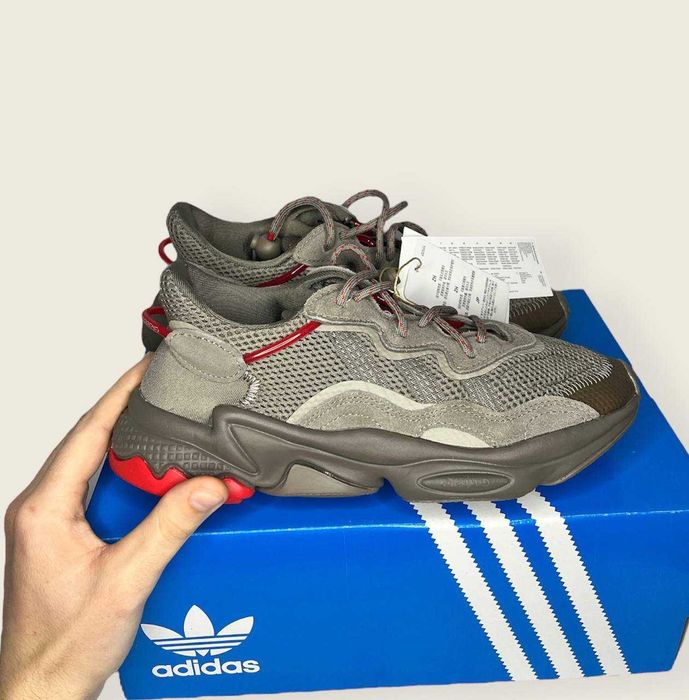 Кросівки Adidas жіночі Ozweego J сірі