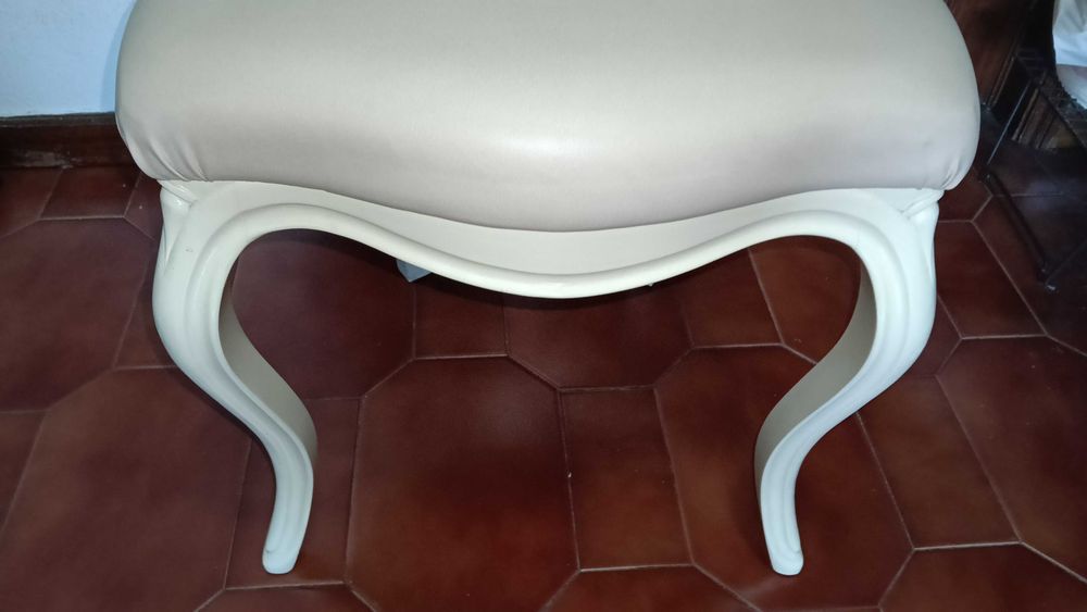 Cadeira Clássica Estilo Vitoriano em Balão – Excelente Estado