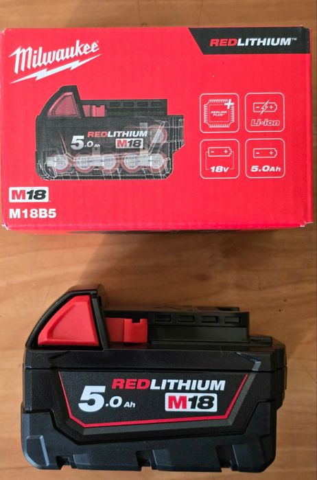 Milwaukee m18 акб 5ah . Оригінал із Англії .
