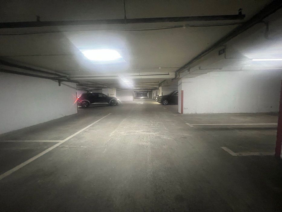 Оренда паркінгу БЦ Олімпійський, вул. Велика Васильківська, 72