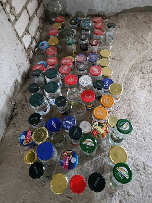 банки с крышками разных размеров