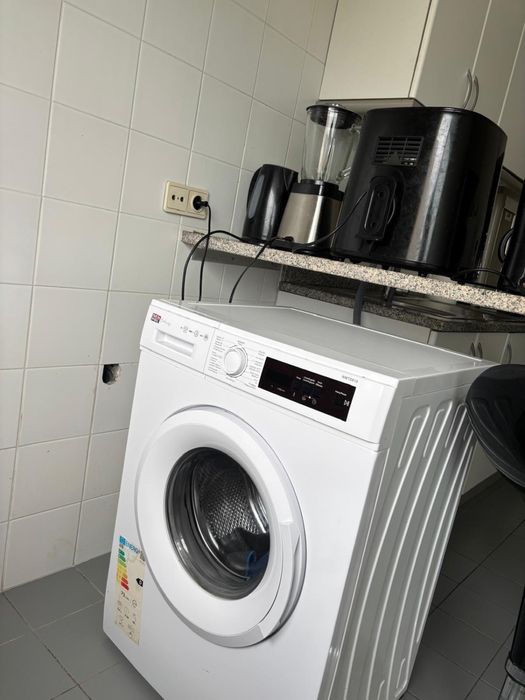 Quarto com varanda em azurem