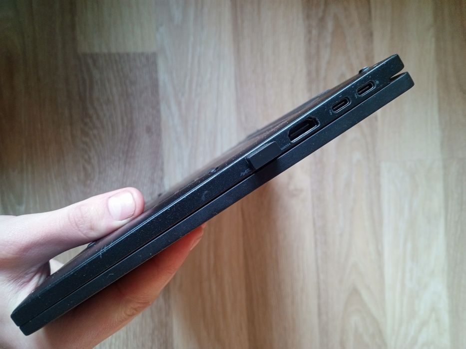 Sprzedam laptopa Dell 7390 2in1