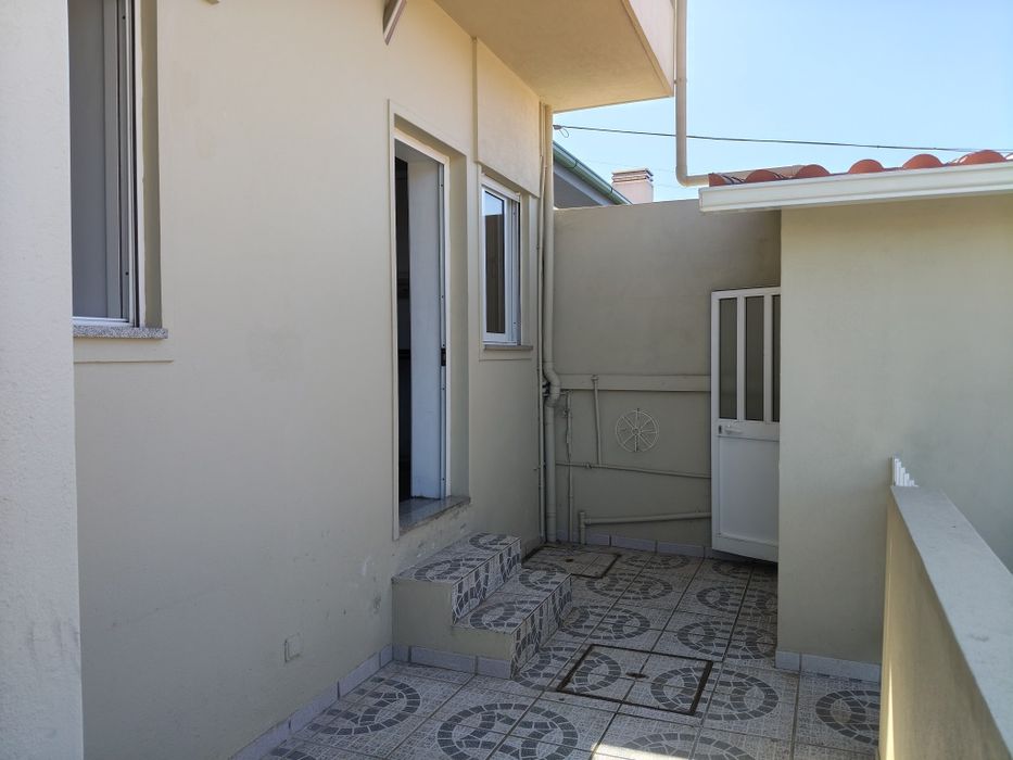 T1+1 para Arrendamento em Cabeda – Disponibilidade Imediata!