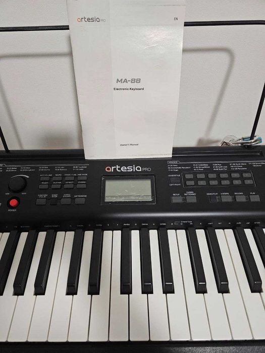 Keyboard Artesia MA88 61 klawiszy dynamiczna klawiatura