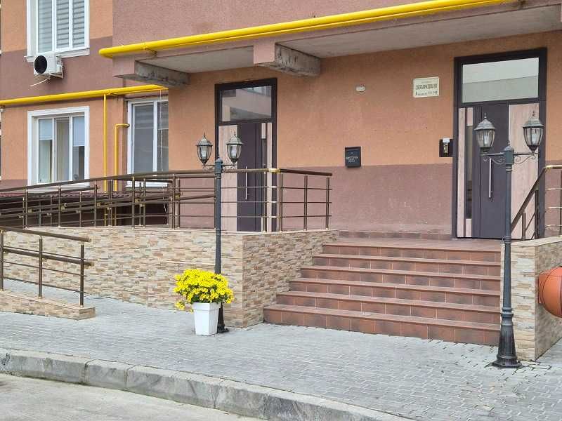 Коммерция на Зоопарковой/Говорова.