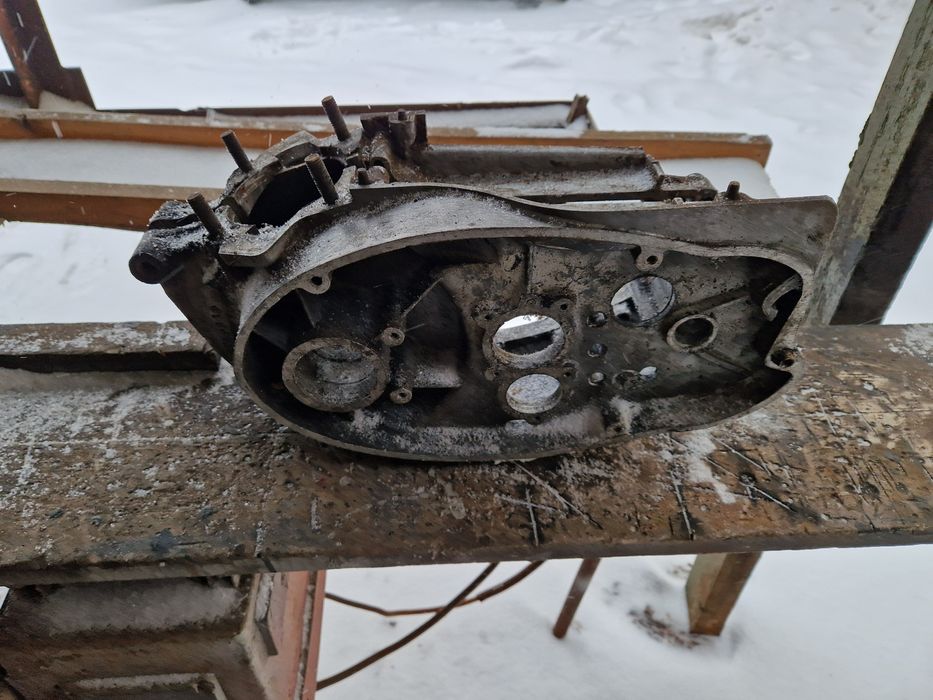 Продам мотоцикл Иж по запчастинах