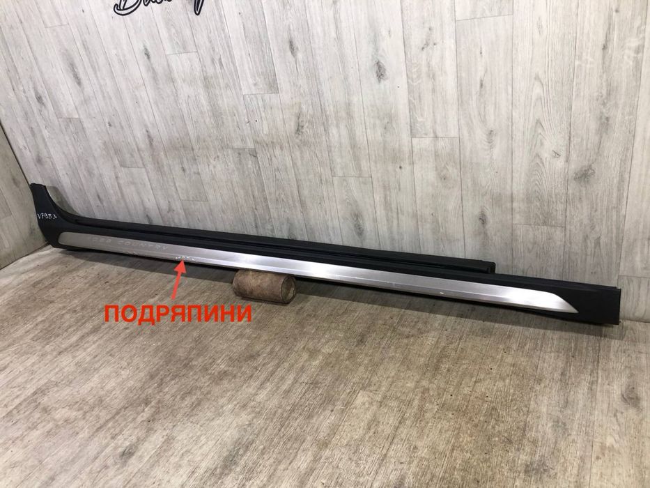 Порог правый Volvo V60 2 CC ( 2018-2024 г. ) накладка порога 31463770