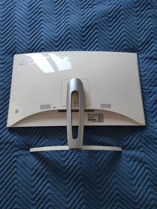 Monitor curvo Acer de 27'