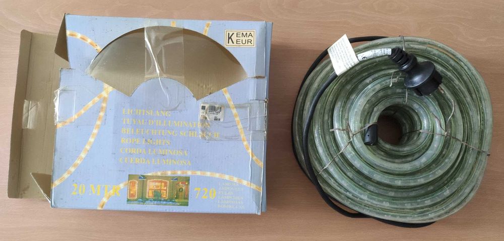 20-Meter Light String with 720 Bulbs425284829101445122