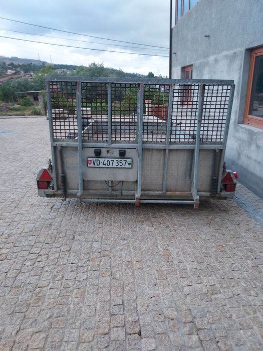 Vendo reboque porta máquinas