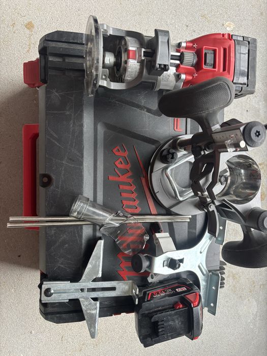 Frezarka Milwaukee m18