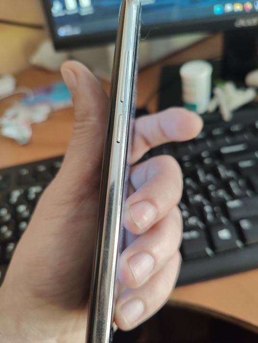 Смартфон Samsung s9