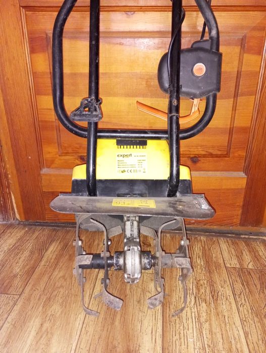 Продам культиватор