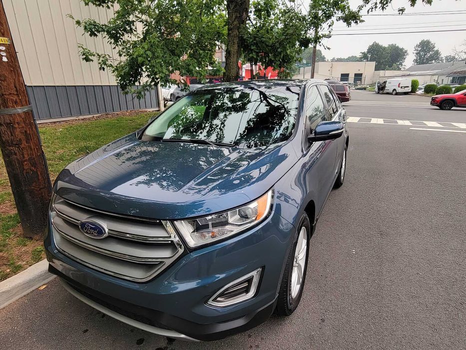 Ford Edge      2016