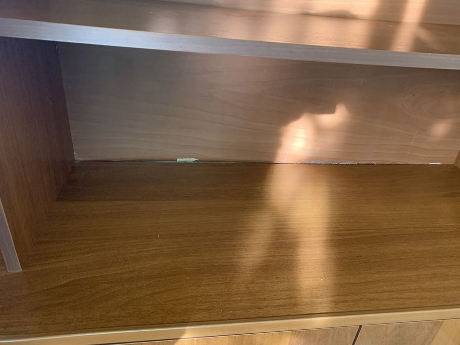 Стелаж книжкова шафа