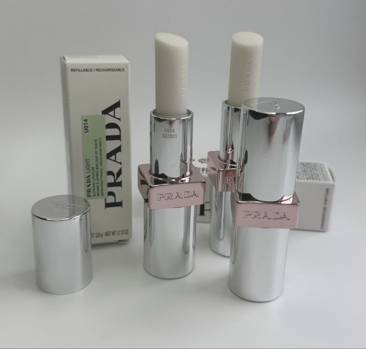 Бальзам для губ Prada