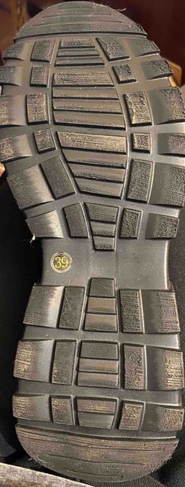 Жіноче взуття. Осінні чоботи. Ботікі.