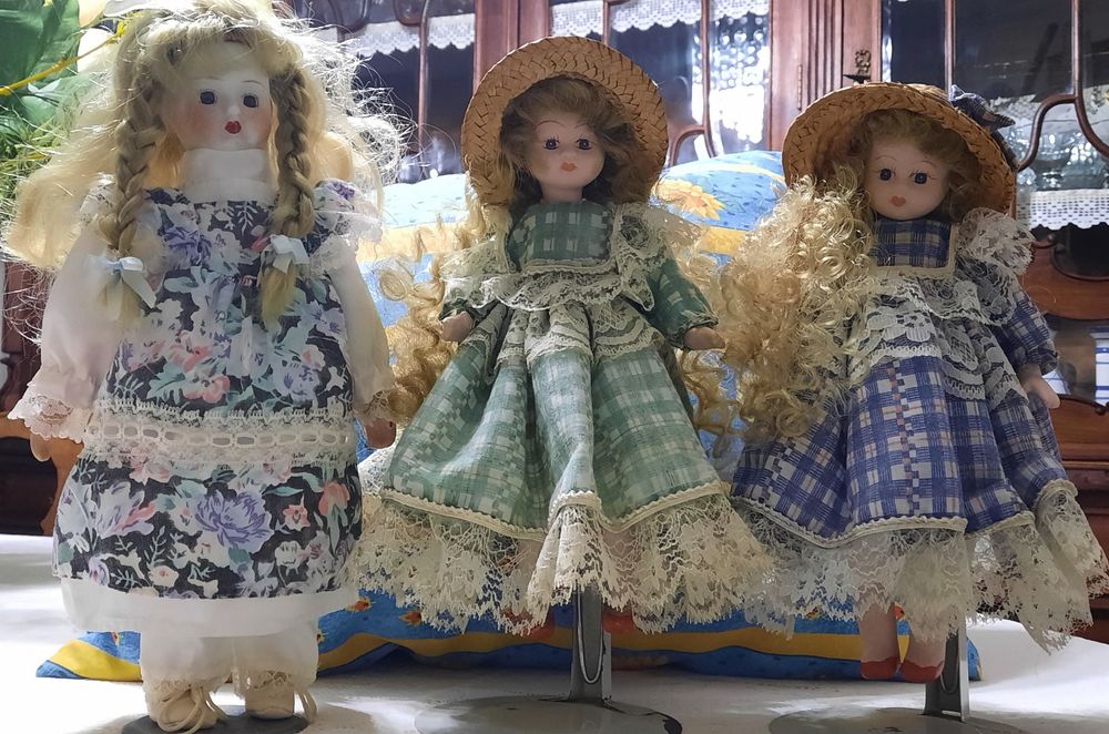 Bonecas de porcelana