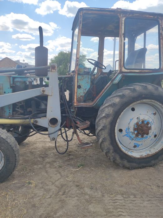 Продам ЮМЗ 6 з фронтальним погрущиком