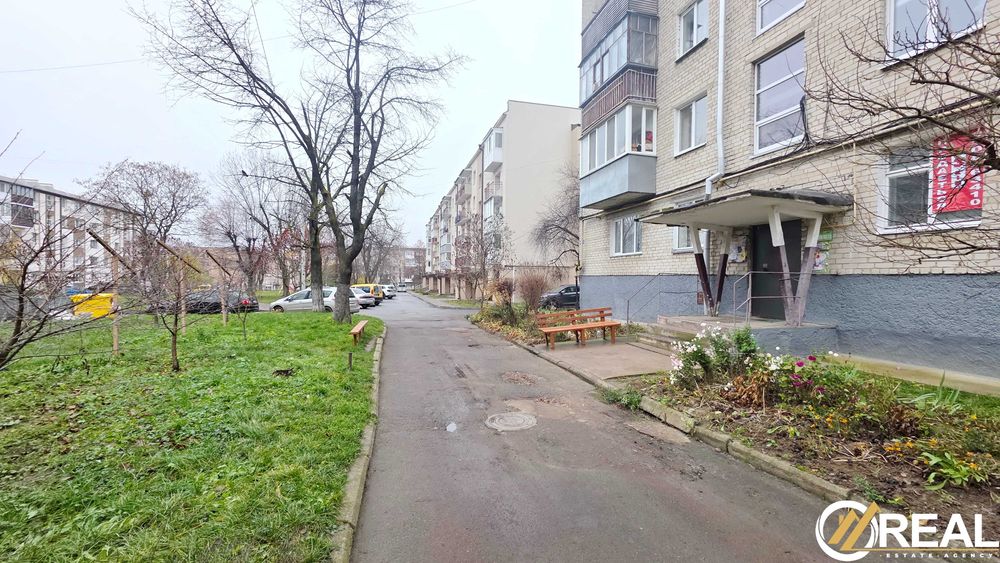 3-х кімнатна по пр.Відродження: 53 000 $ - Продаж квартир Луцьк на Olx