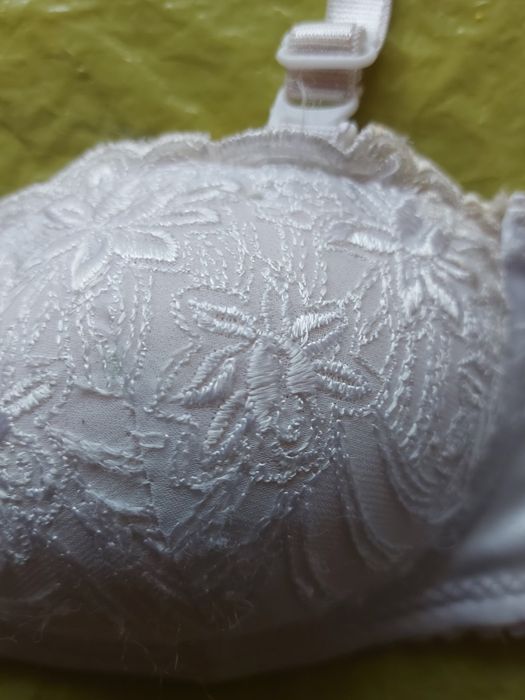 Biustonosz damski biały rozmiar 80A