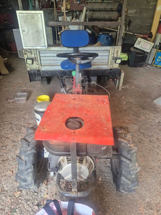 motocultivador com atrelado