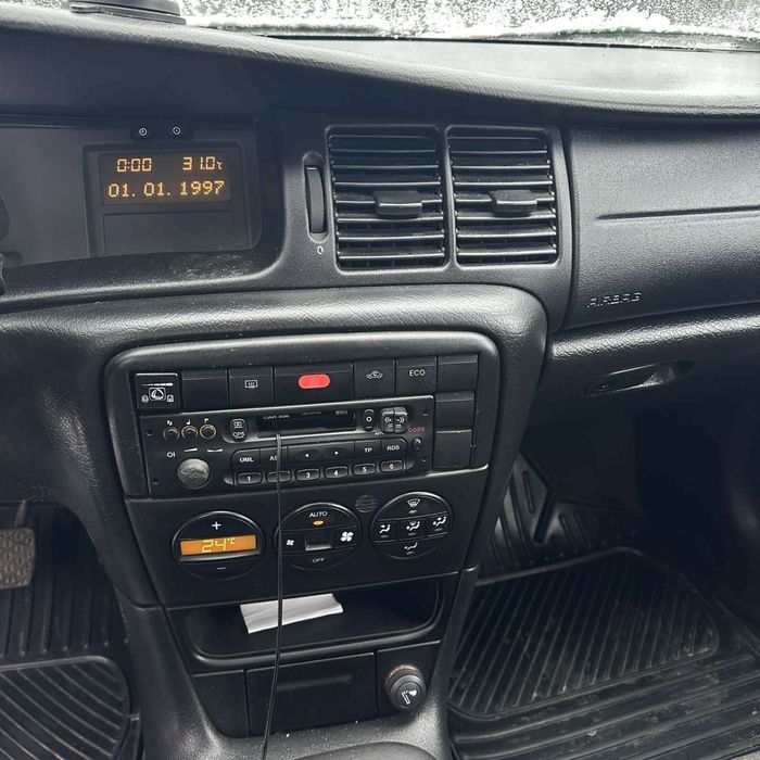 Машина Opel vektra B