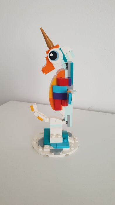 Klocki 3w1 lego creator 31140 jednkrożec, konik morski i paw