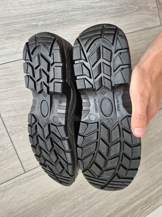 Buty spawalnicze robocze roz 43 nowe Kat S1 SRC CE