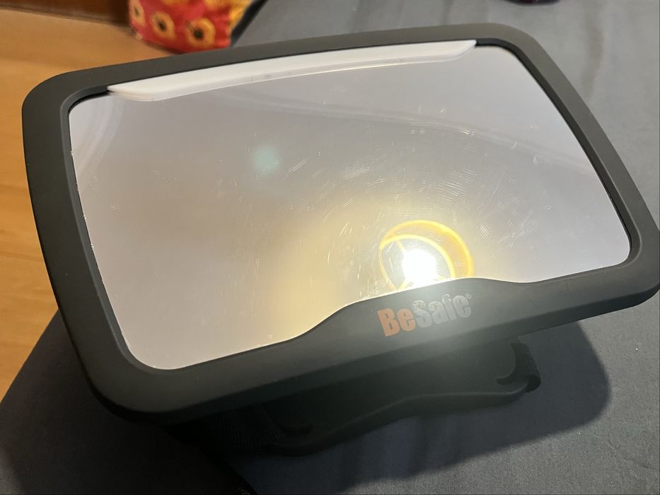 Espelho Be Safe com luz de presença, como novo