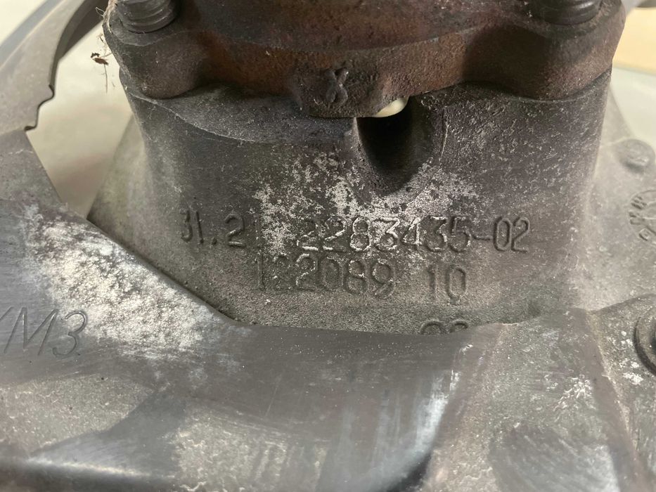 Zwrotnica piasta przód lewa Bmw M3 e92 e93 e90 4.0 v8 420km