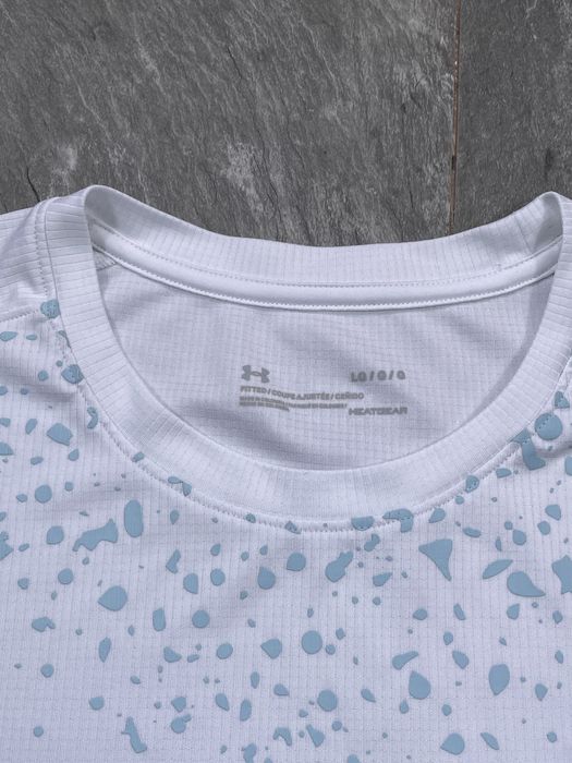 Футболка чоловіча under armour андер армор оригінал heatgear розмір l біла спортивна для бігу тренувань фітнесу залу в ідеальному стані