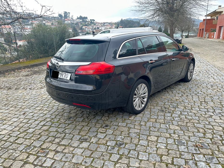 Opel Insignia , 2000diesel ,130cv, nacional 2012