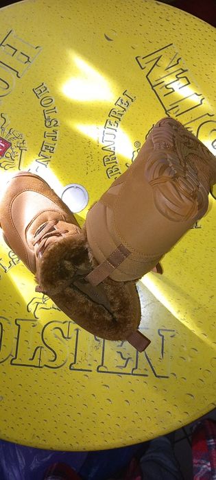 Buty lekkie zimowe śniegowce.