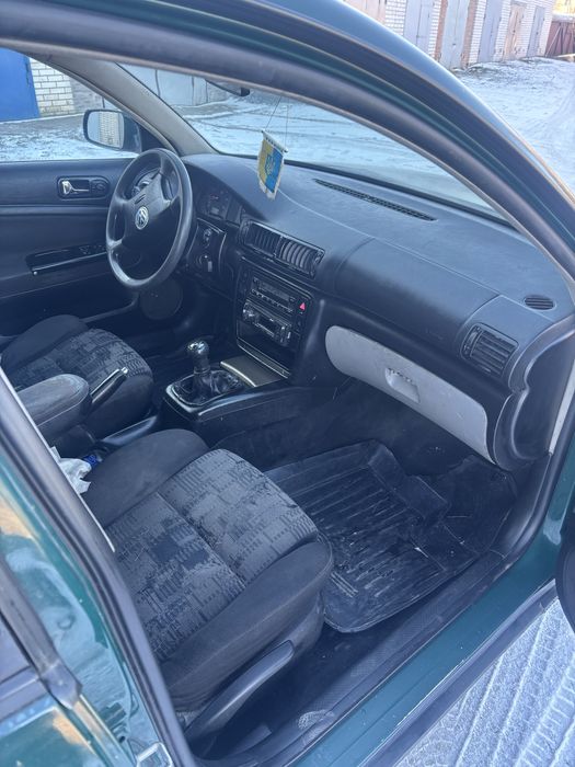 Продам пасат 1.8 газ/бензін