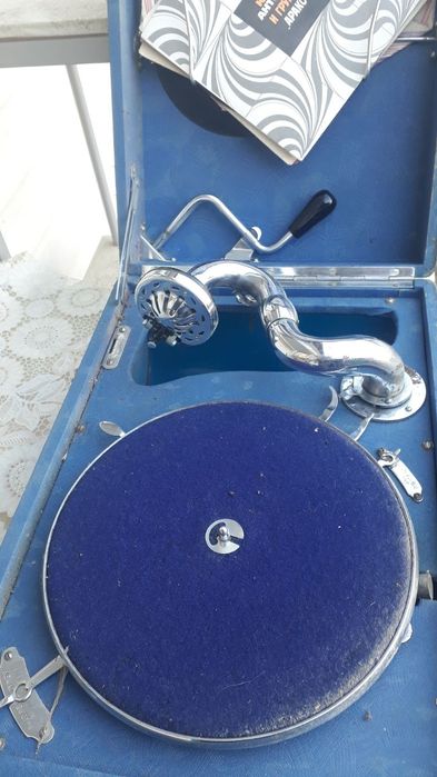 Патефон ссср 1954р