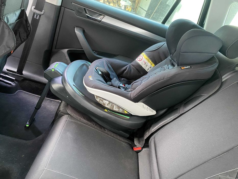 Cadeira Auto ISOFIX BeSafe iZi Modular i-Size + Base