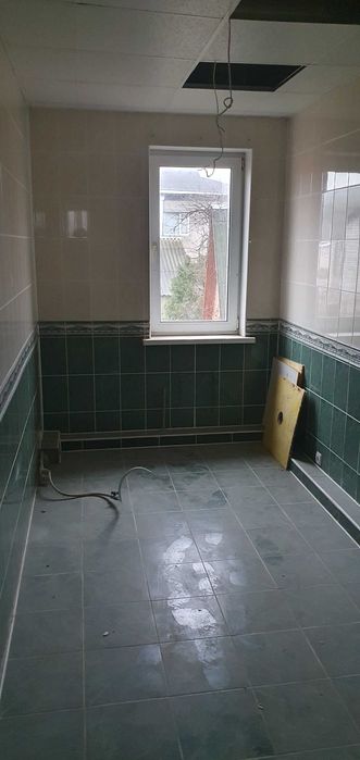 Продам 2-х этажный дом 187м2 +70м2  начало Лелековки