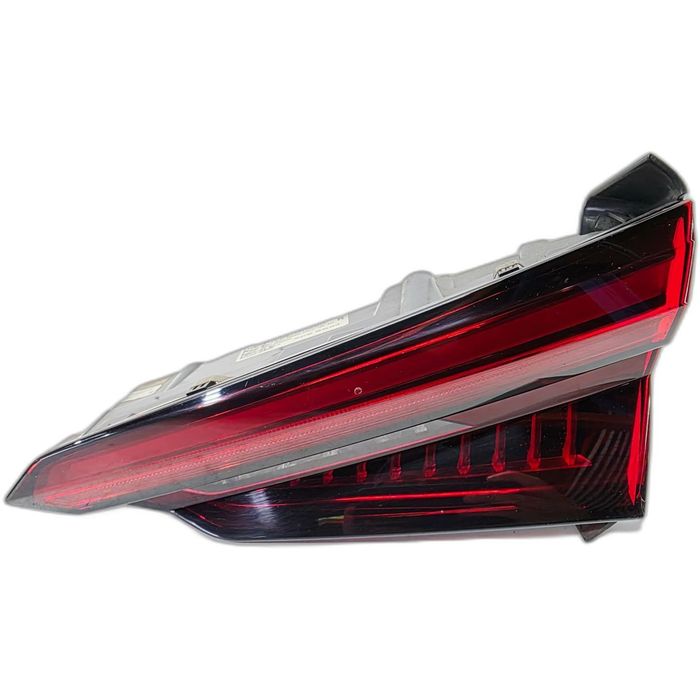 LAMPA PRAWY TYŁ LED W KLAPĘ AUDI A5 8F SPORTBACK 8W6945094H