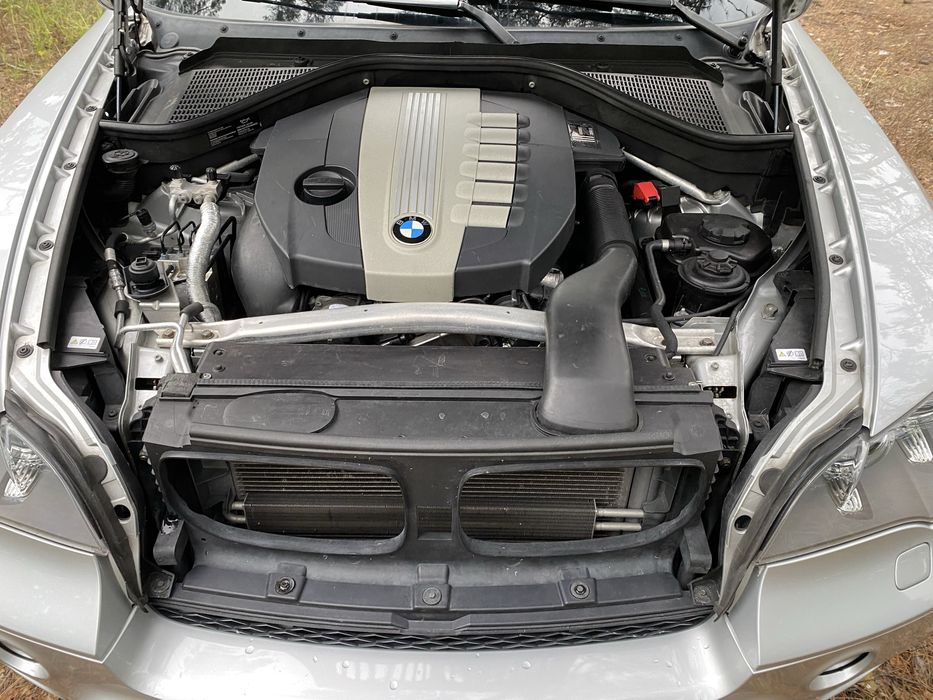 BMW X5 E70 35d M57