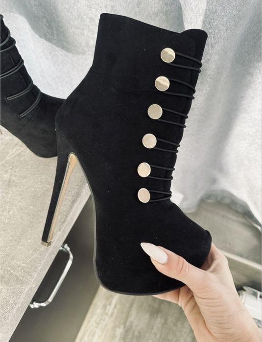 Ботильони жіночі