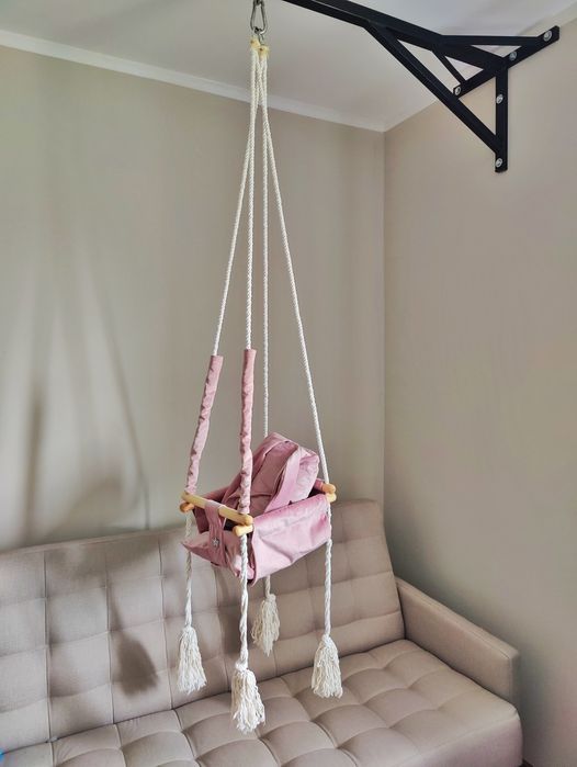 Huśtawka dla dzieci do domu.