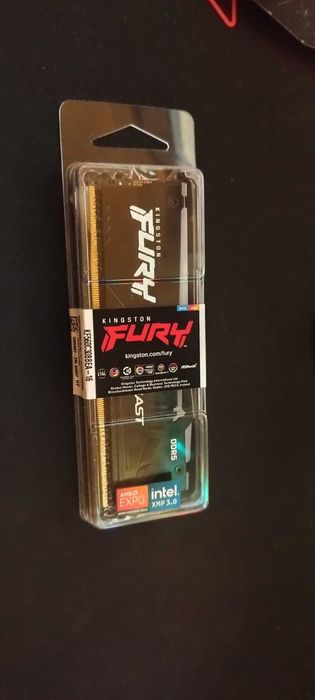 1 x Memória RAM Kingston Fury Beast 32GB DDR5