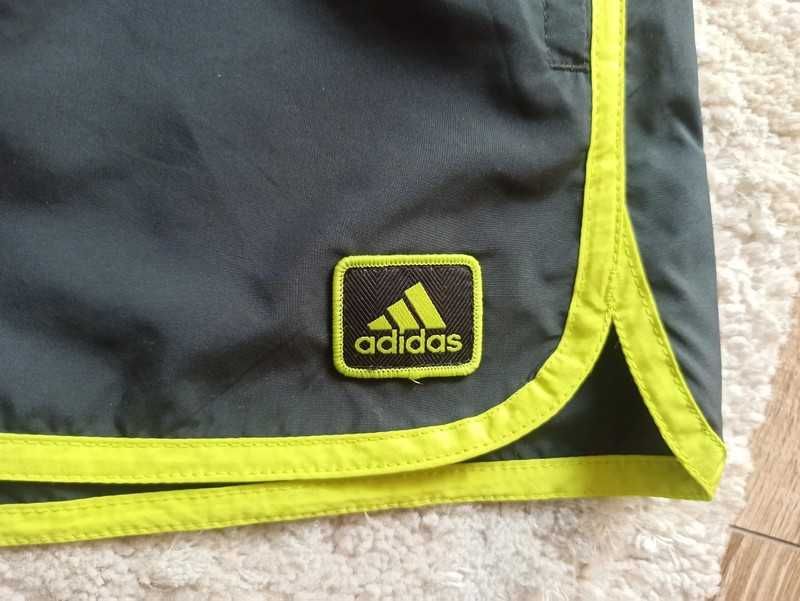 Spodenki  sportowe Adidas