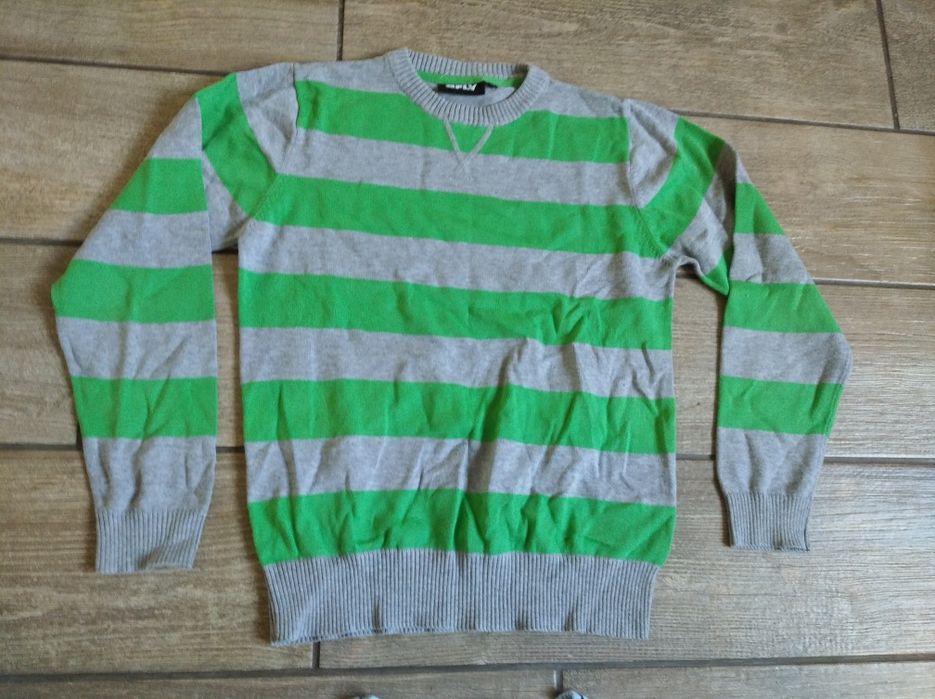 2 swetry chłopięce na 158 cm, porządne i eleganckie